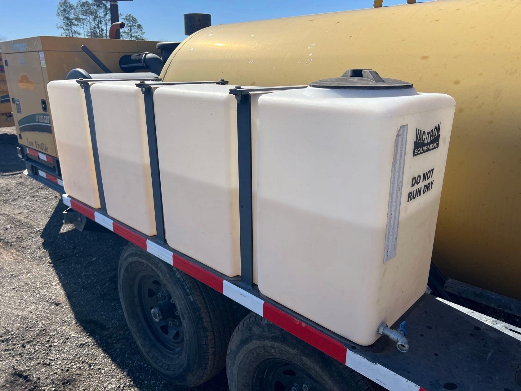 2020 VERMEER LP873SD1 VAC-TRON VACUUM TRAILER