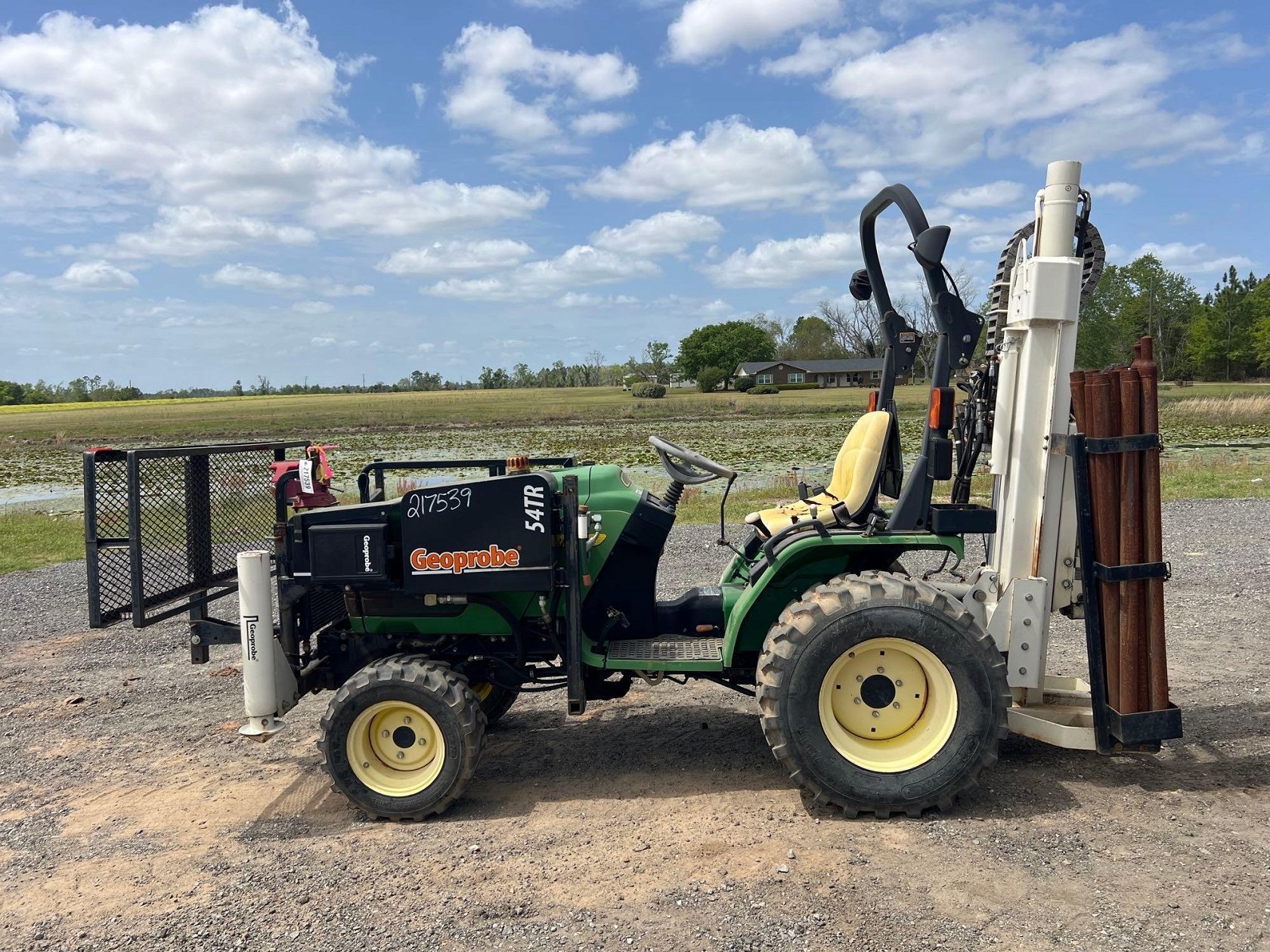 JOHN DEERE LV4115 TRACTOR